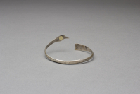 Tlingit%20artist%2C%20%3Cb%3E%3Ci%3E%20Bracelet%3C%2Fi%3E%3C%2Fb%3E%2C%201850%2F1880%2C%20silver%20and%20gold%2C%20Museum%20Purchase%3A%20Indian%20Collection%20Subscription%20Fund%2C%20Rasmussen%20Collection%20of%20Northwest%20Coast%20Indian%20Art%2C%20no%20known%20copyright%20restrictions%2C%2048.3.201